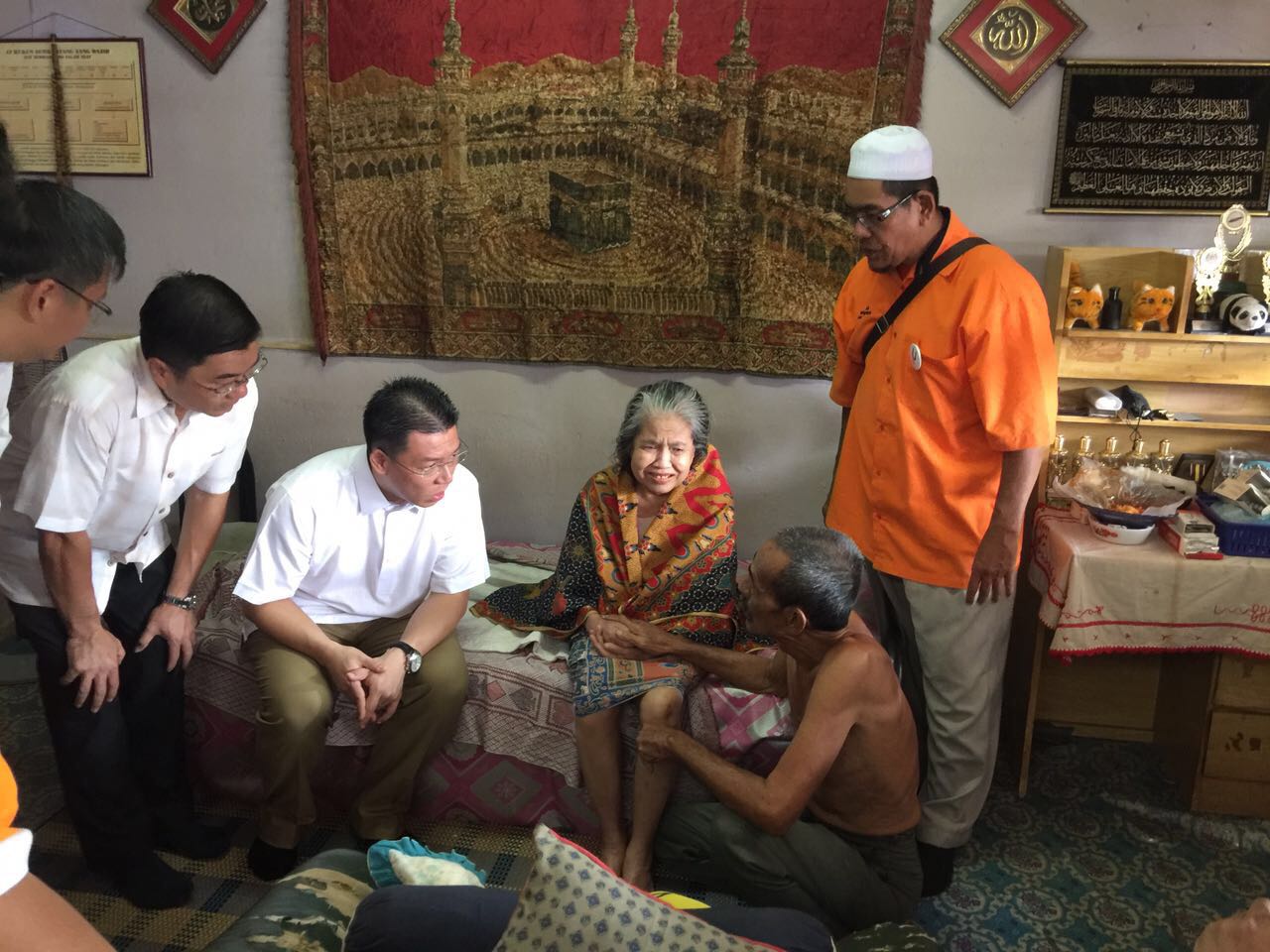 囯阵要求百万人民排队劳民伤财 倪可敏要求一马援助金汇入户口